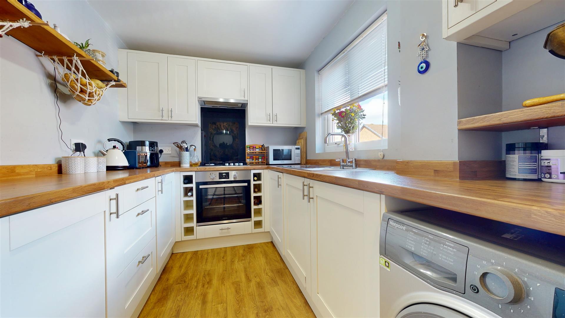 2 bed property in Bingham Close, Milton Keynes